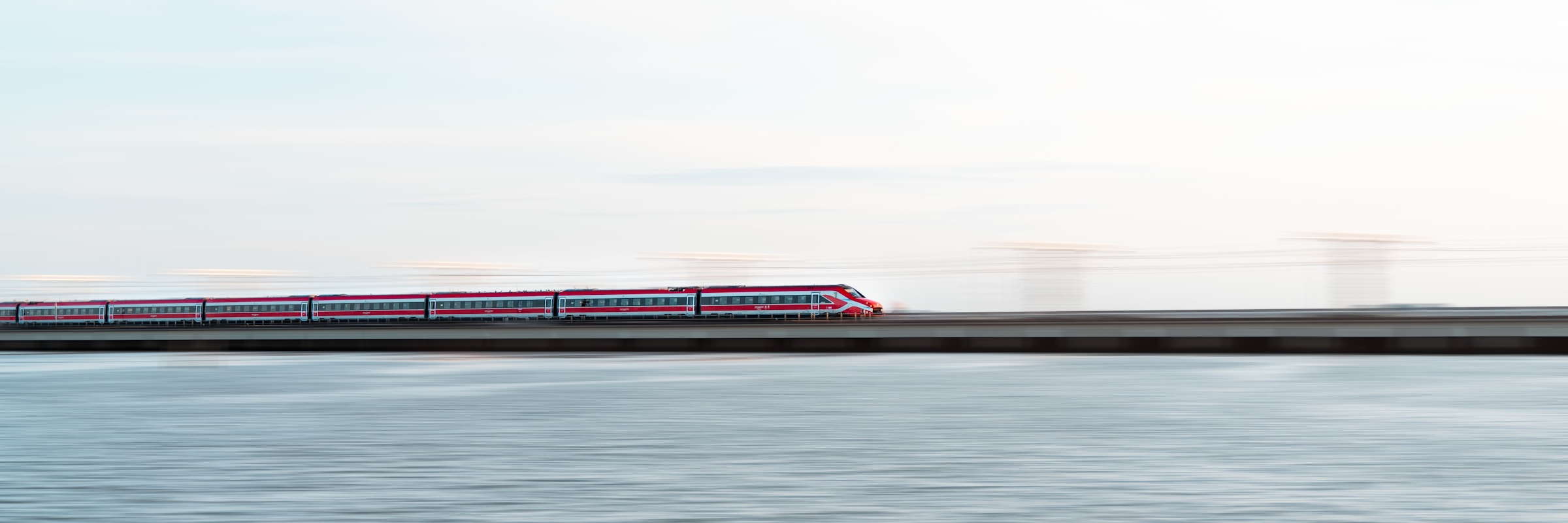 Frecciarossa Venice - lukas-s-NLDZFM3-w1I-unsplash
